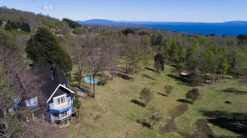 Arriendo Casa Azul en Parcela camino al Volc�n