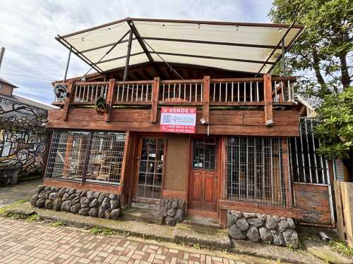 Venta Hostal en Pleno Centro de Puc�n, Calle Colo Colo